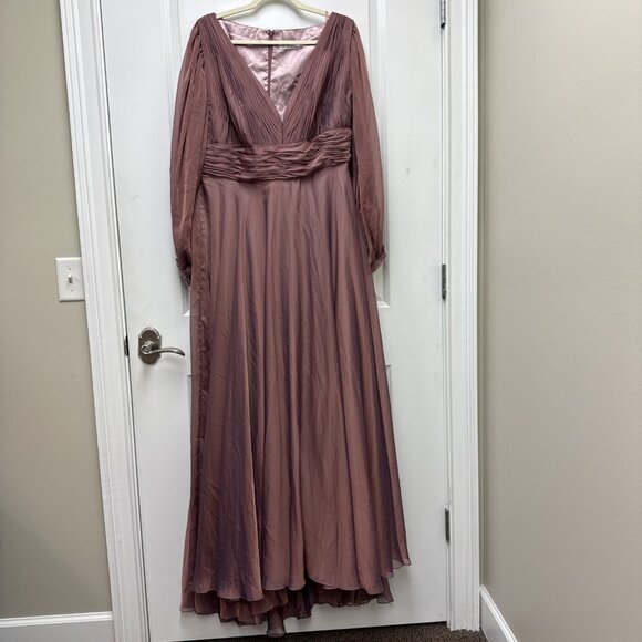 Mac Duggal Plus Size 16W Pink Puff Sleeve Embellished Cuff V-Neck A Line Gown - Picture 4 of 16